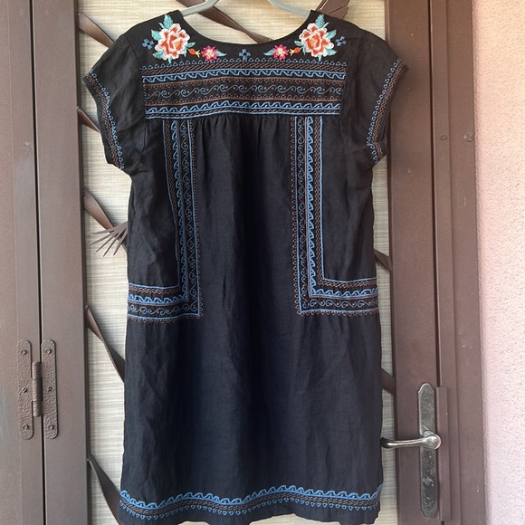🌺 Johnny Was Boho Floral Embroidered Short Sleeve Linen Mini Dress 🌺 - Picture 3 of 13